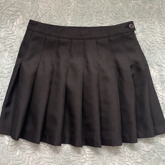 Forever 21 Dresses & Skirts - Black skirt